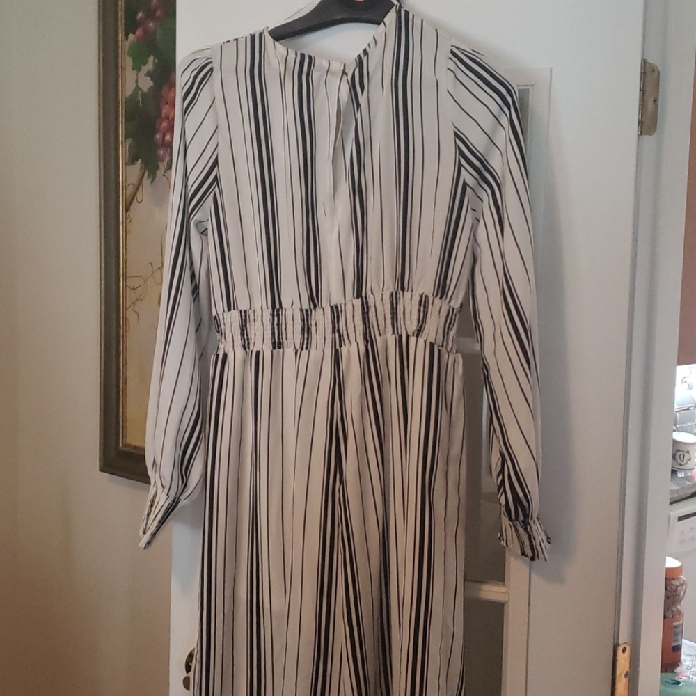 Jumpsuit - Picture 3 of 3